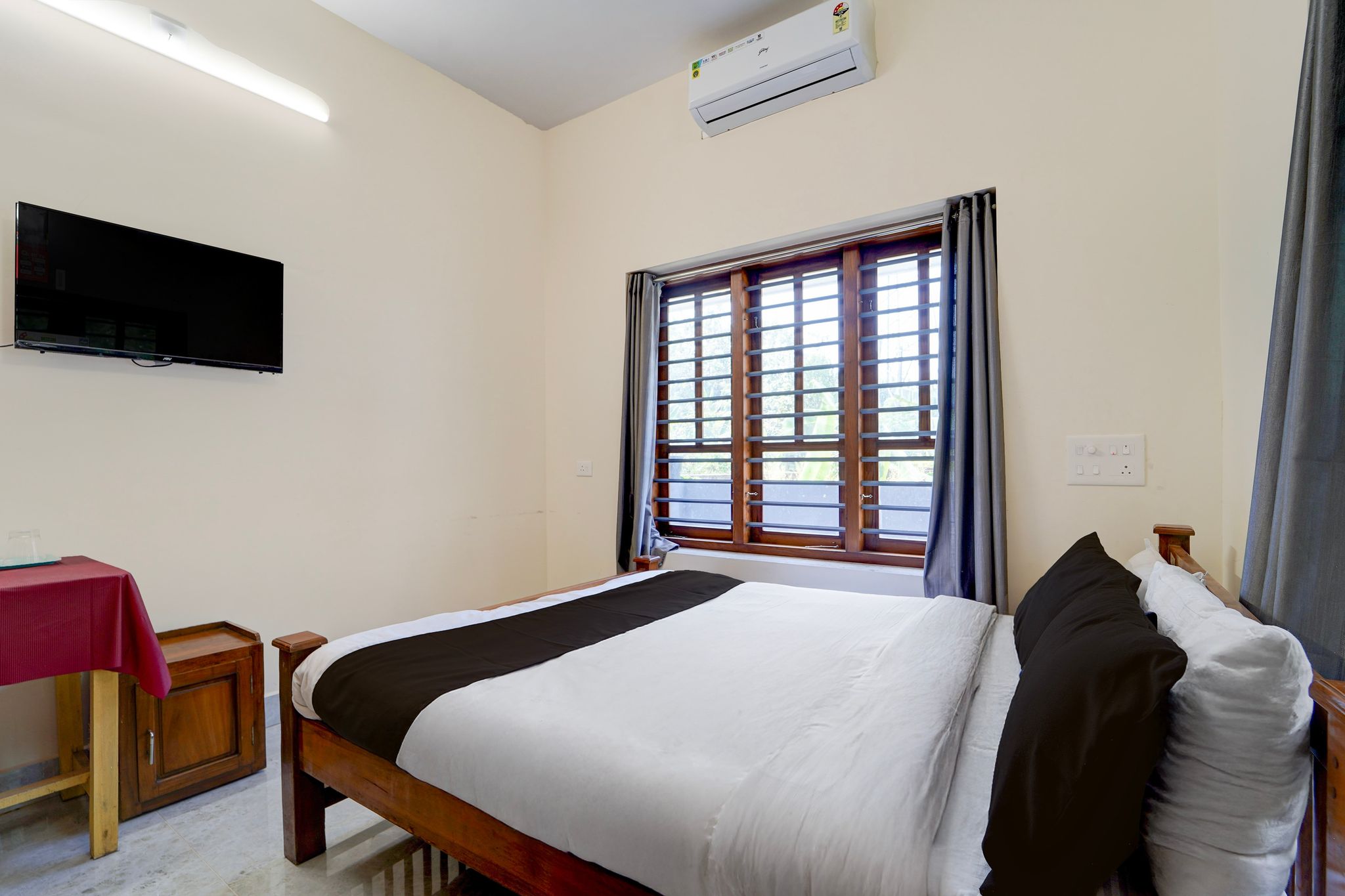 Palette Nirvana Signature Apartment by CheckIn, Coimbatore Premium Room 9