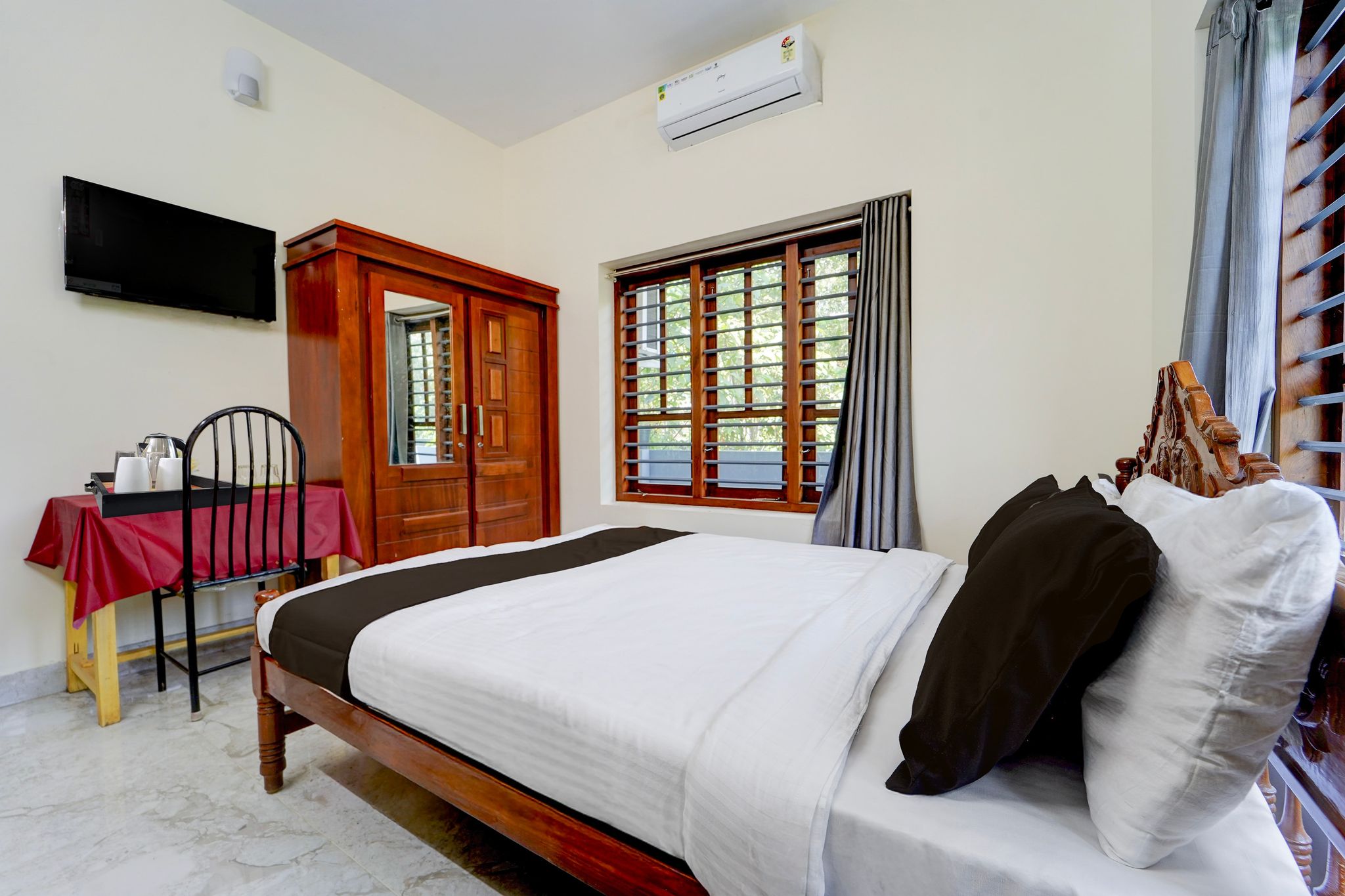 Palette Nirvana Signature Apartment by CheckIn, Coimbatore Premium Room 6