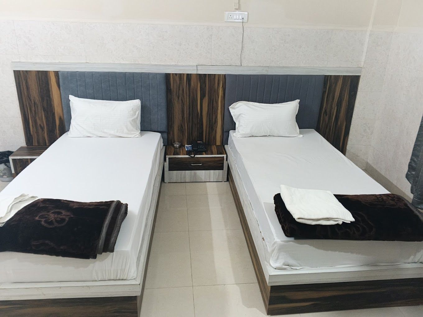 Hotel Shree Palace Standard Non Ac Room