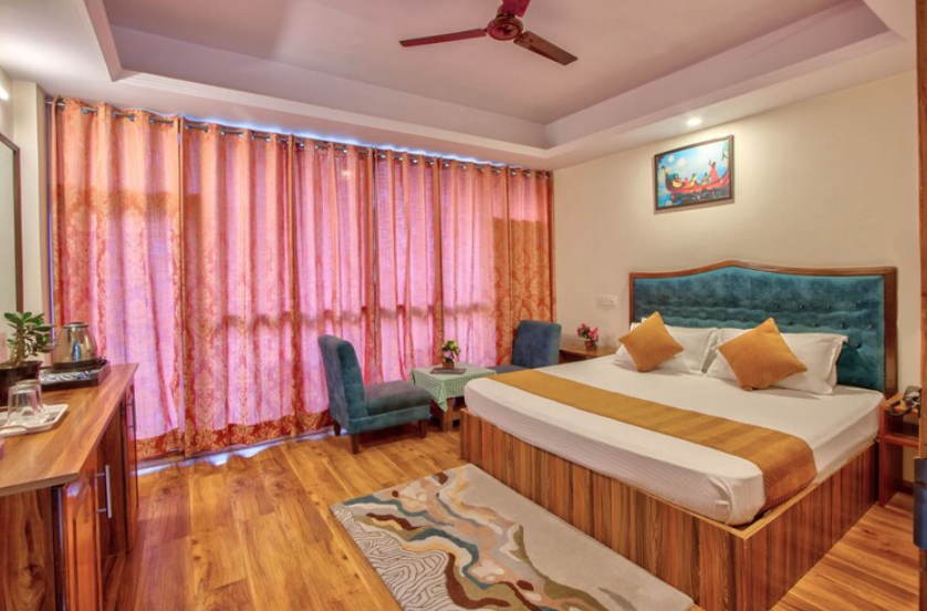 Sharda Classic Hotel