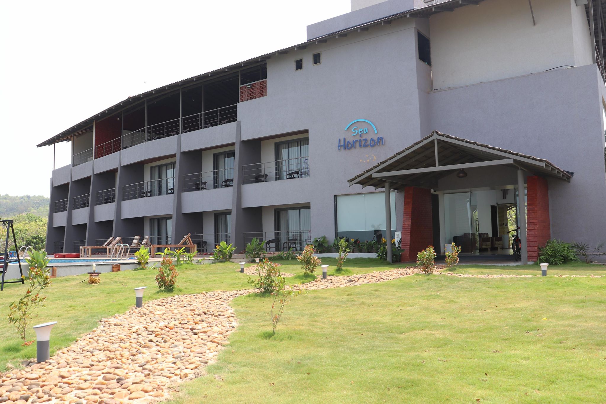 Sea Horizon Luxury Resort in Sindhudurg