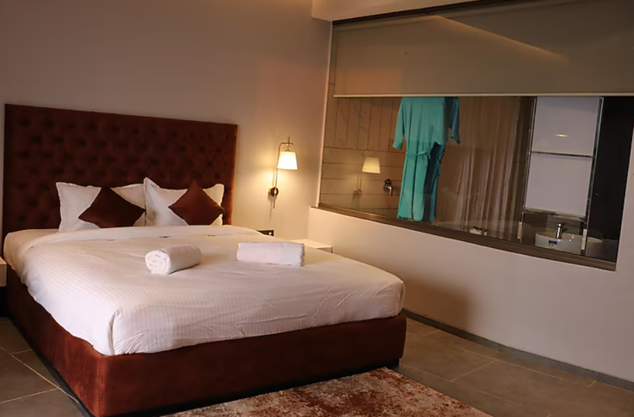 Super Deluxe AC Sea View Room