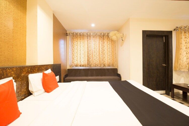 Nakshatra Hotel Suite Room 3