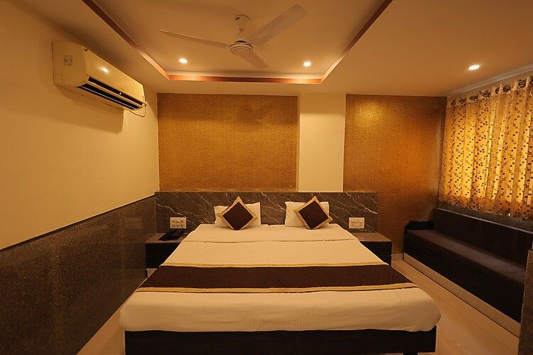 Nakshatra Hotel Suite Room 2