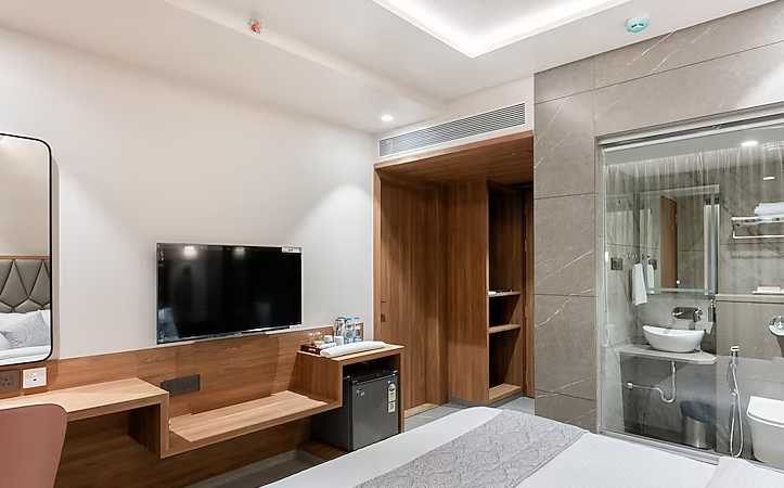 Nine Square Residency Deluxe Room 5