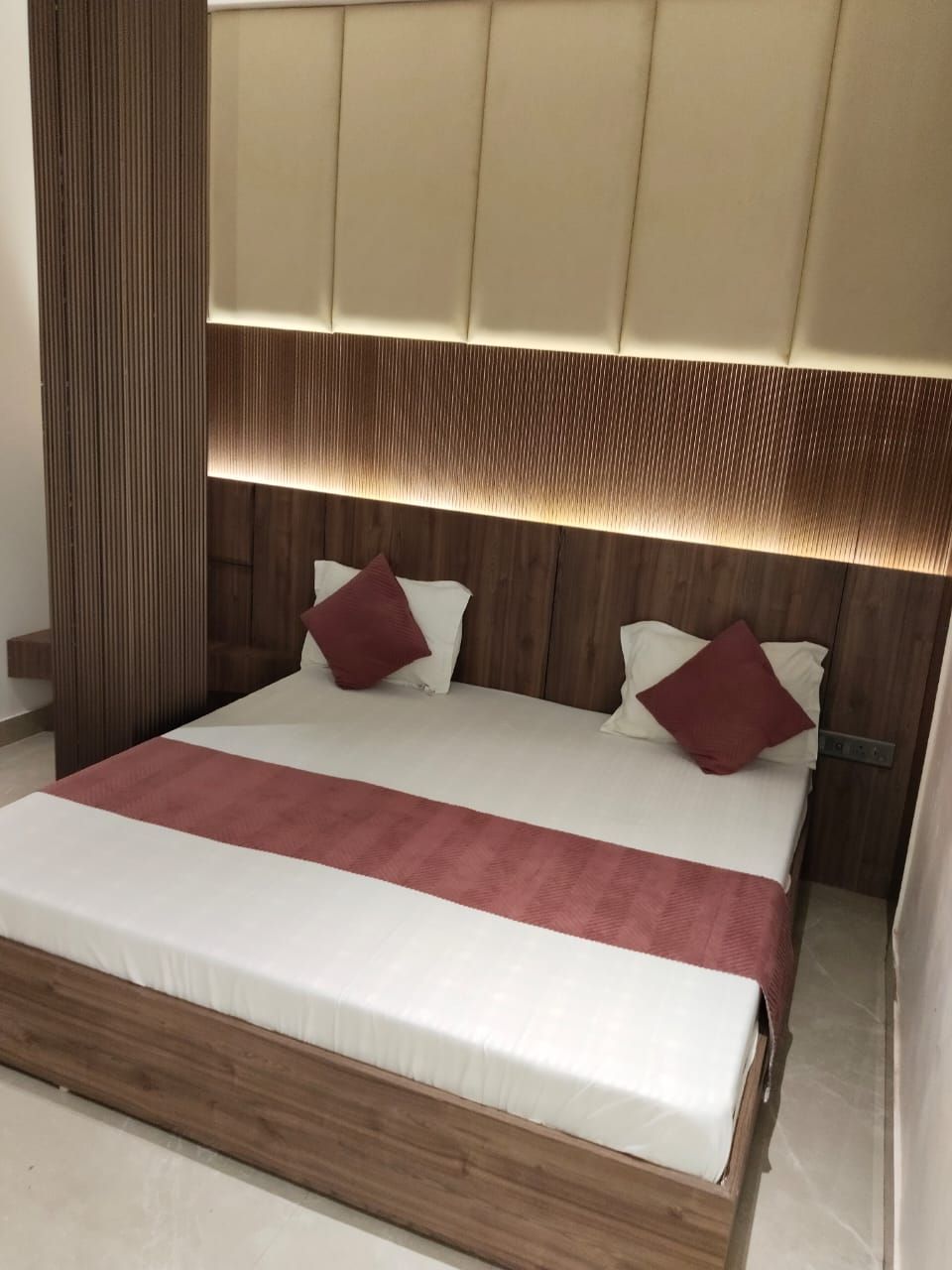 Hotel Florence, Amritsar Deluxe Room