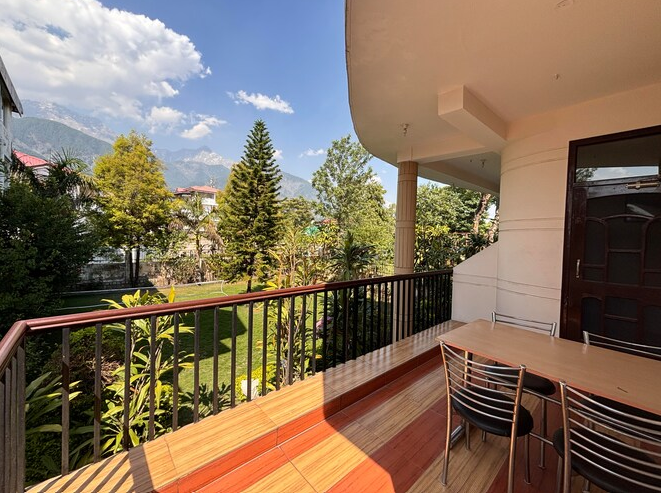 Hotel Golden Dreams Deluxe Room (AC) 6