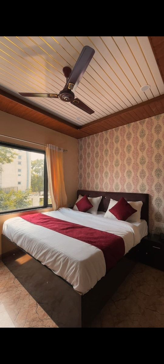 HOTEL ZANE AURA Standard Double Bed Room 6