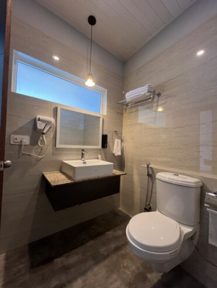 GHASSO RESIDENCY Deluxe Double with Mountain View 5