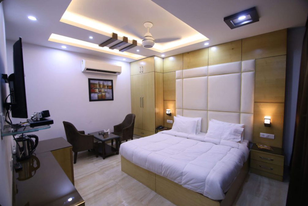 Hotel Golden Tree Deluxe Room 6