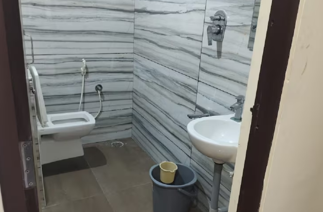 Pawan Park Residency Standard Room Non AC 2