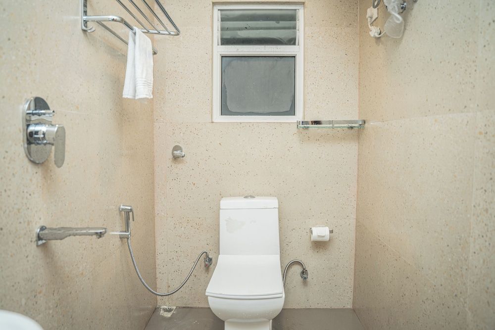 ARJAY VALLEY Deluxe Non View Room 9