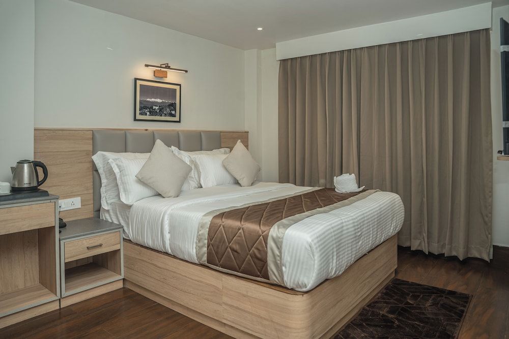 ARJAY VALLEY Deluxe Non View Room