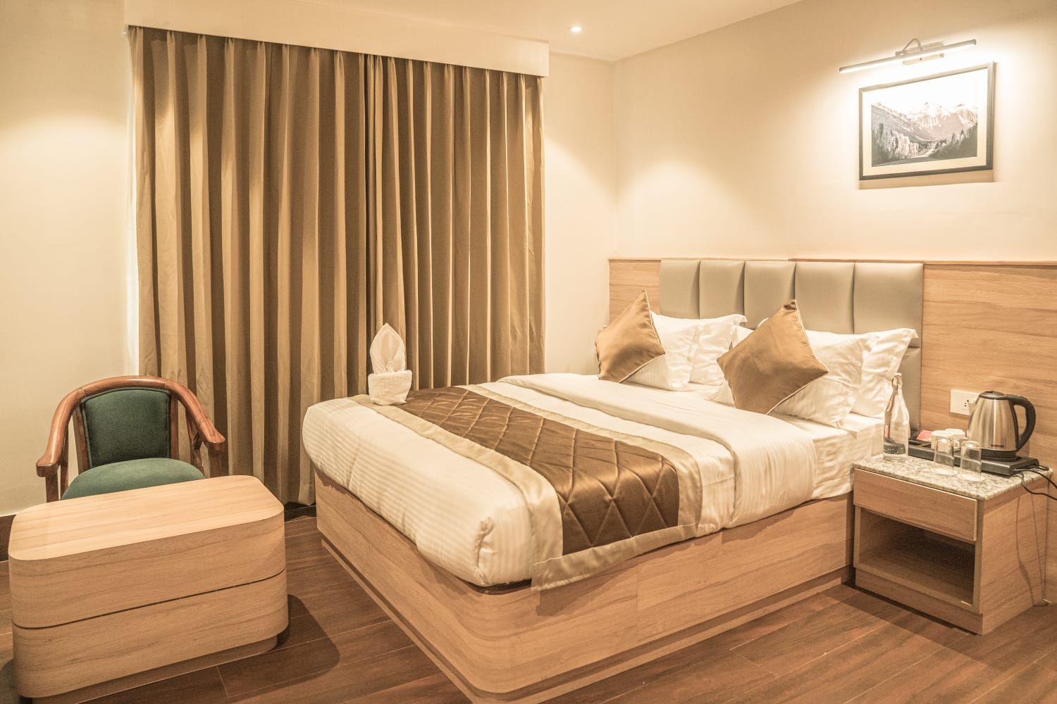 ARJAY VALLEY Deluxe Non View 15