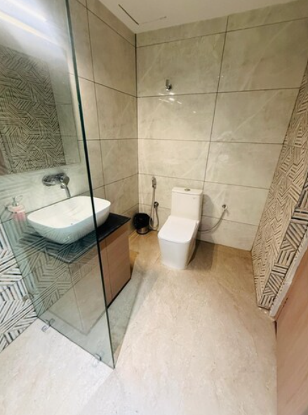 Deluxe King Bed with Hill View