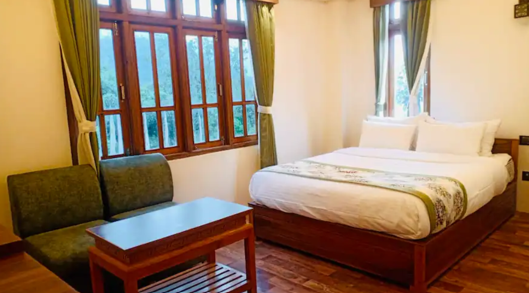 Tripoo Rhisum the Haapo retreat Super Deluxe 4