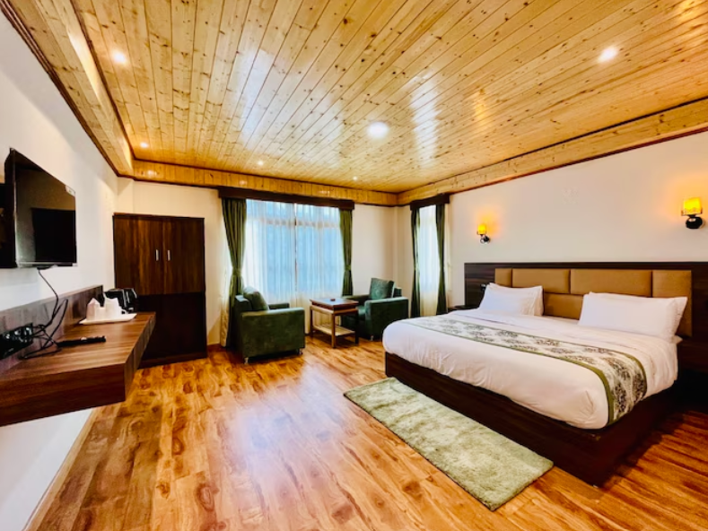 Tripoo Rhisum the Haapo retreat Super Deluxe 5