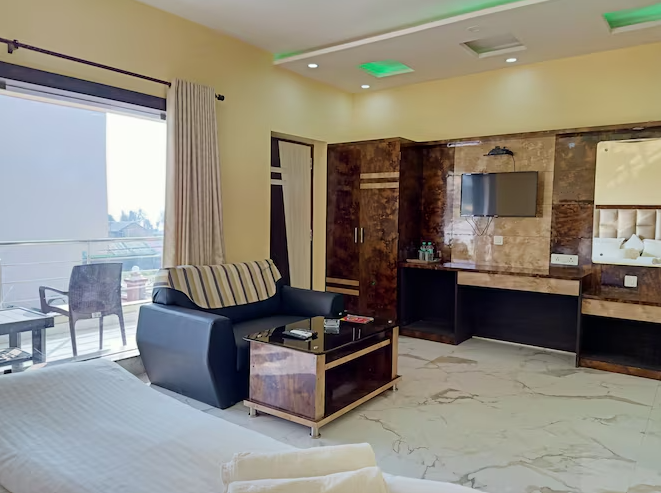 Double Bed AC Deluxe