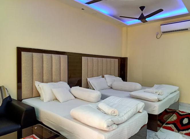 Triple Bed AC Premium