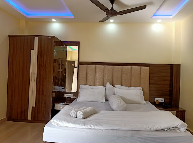 Double Bed AC Cottage