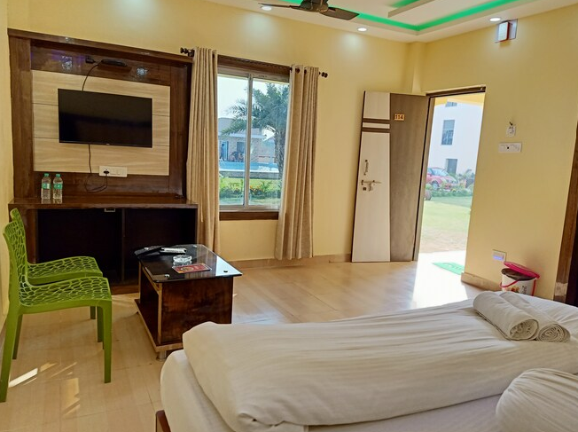 Double Bed AC Cottage