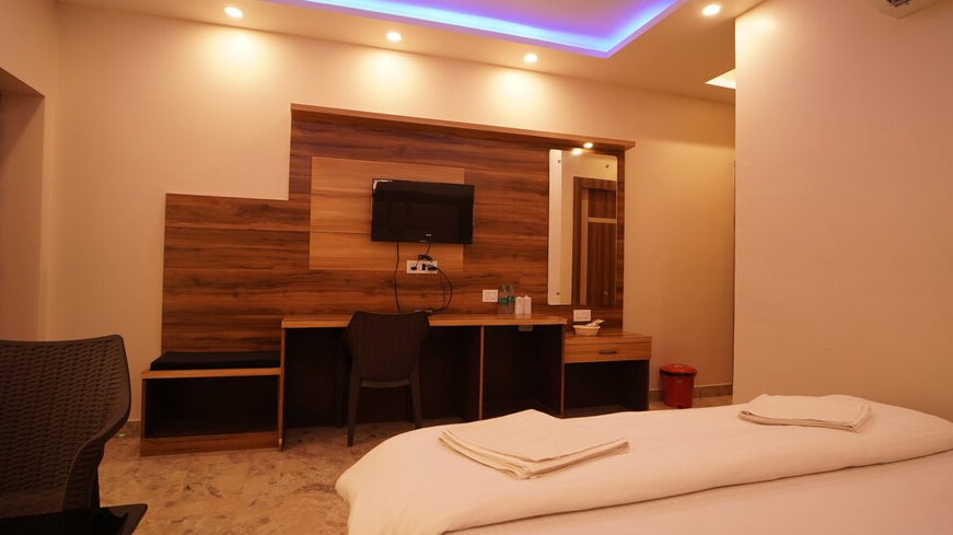 Deluxe with Balcony Pool View