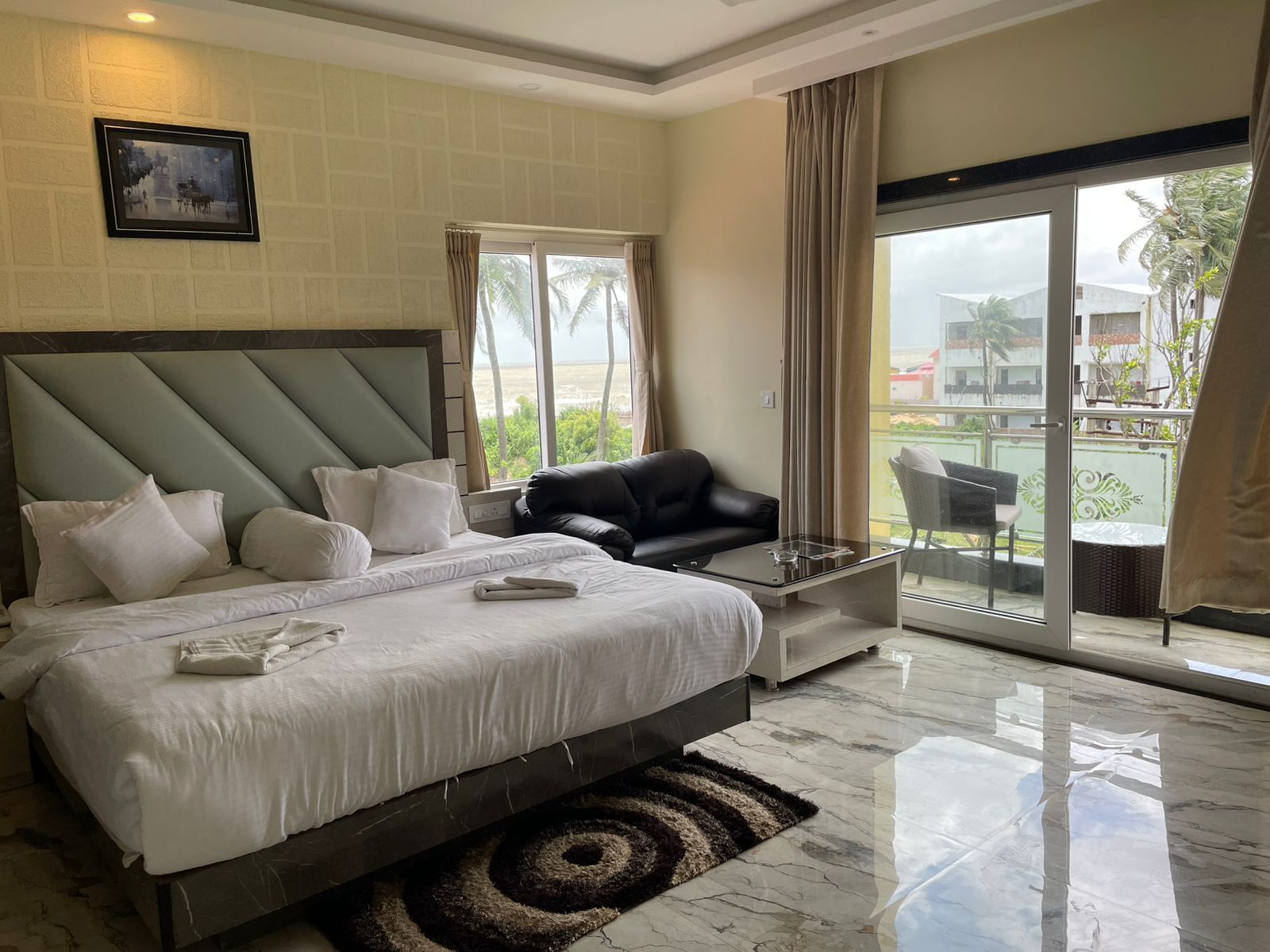  Aryans Sea Sight Resorts Super Deluxe Room
