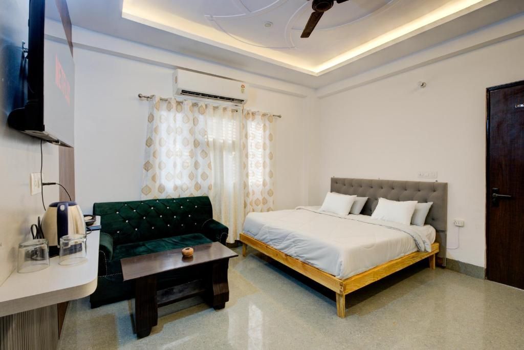 Amara Inn Deluxe room