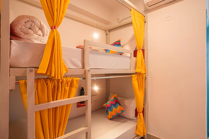 Bed in 6-Bed Mixed Dormitory AC Room with Ensuite Bathroom