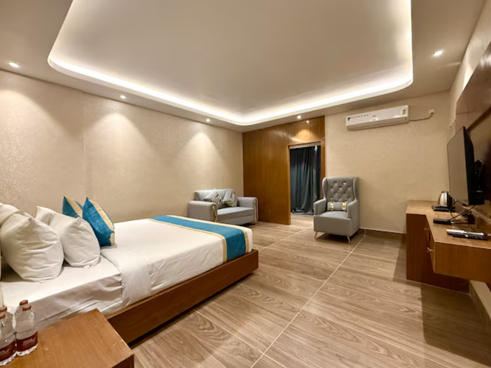 Hotel Landmark Radiant Hotel Suite Room 2