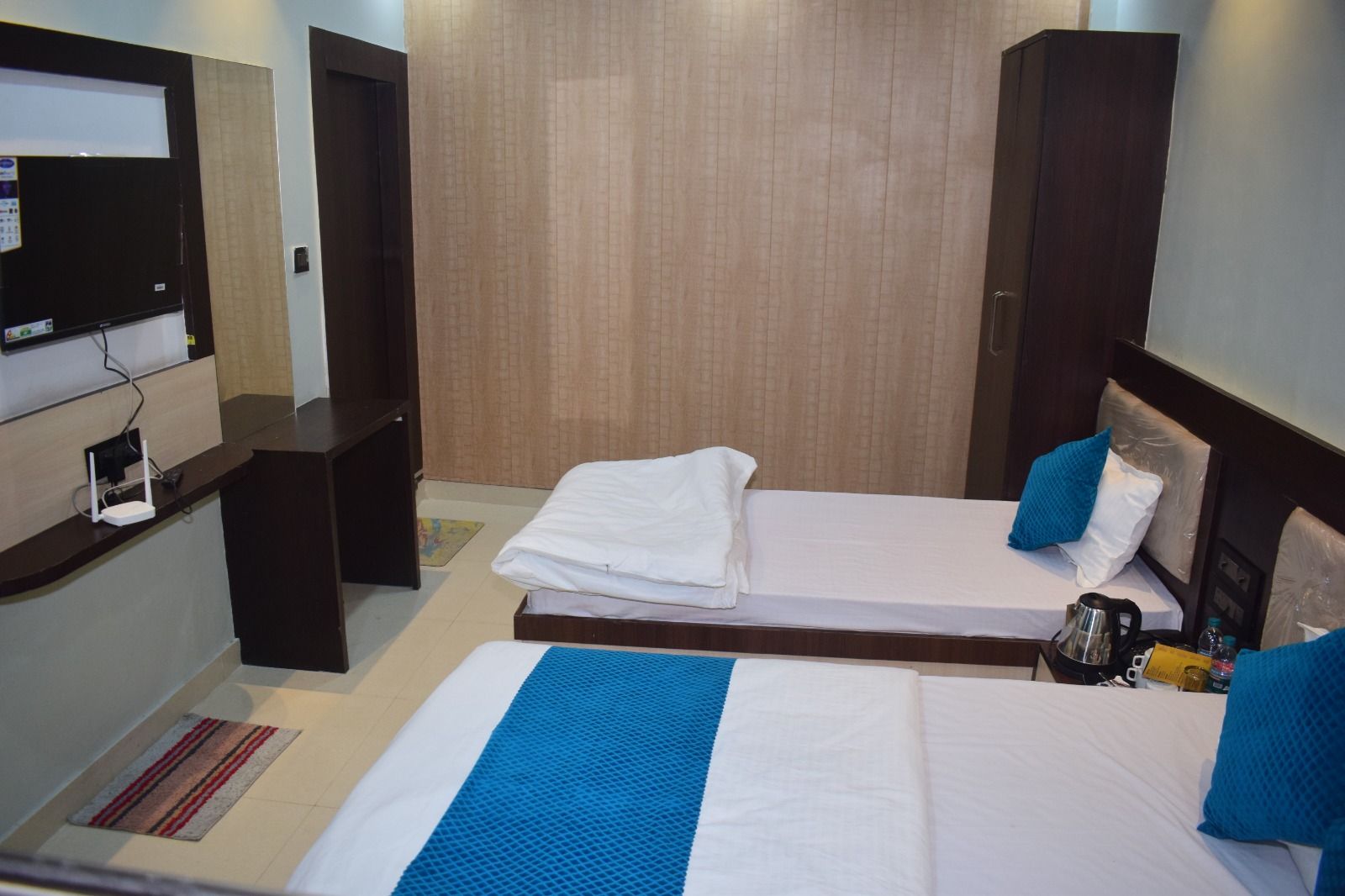 Hotel Shri Sankar Inn Triple Bed Room 4