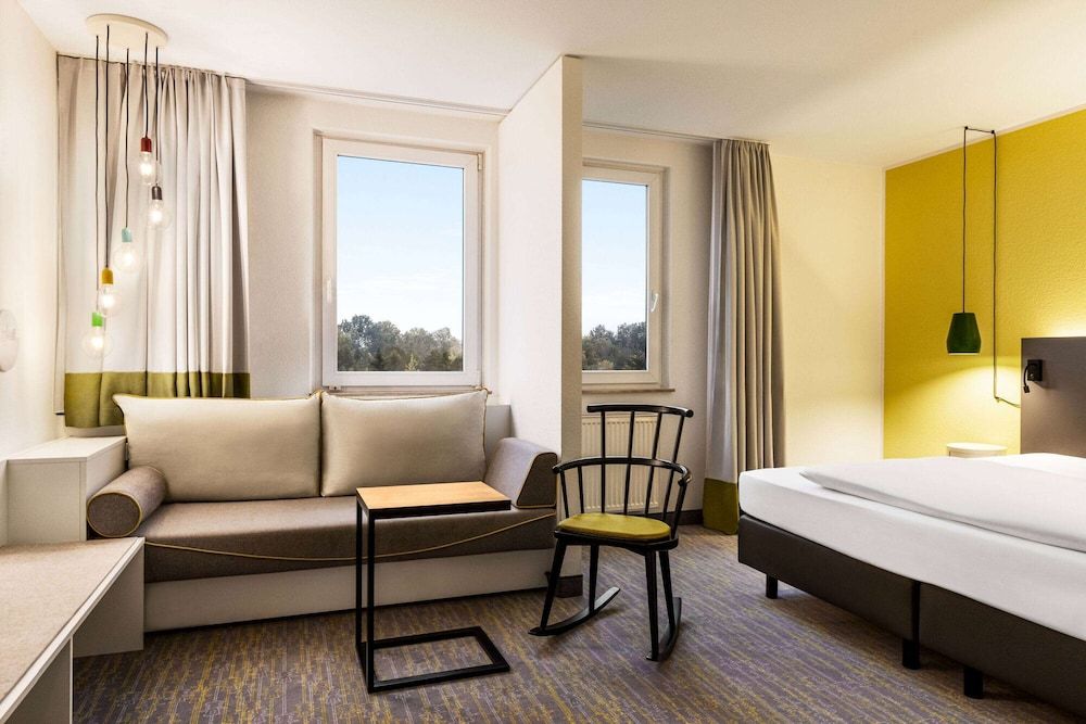 Room (Lounge)