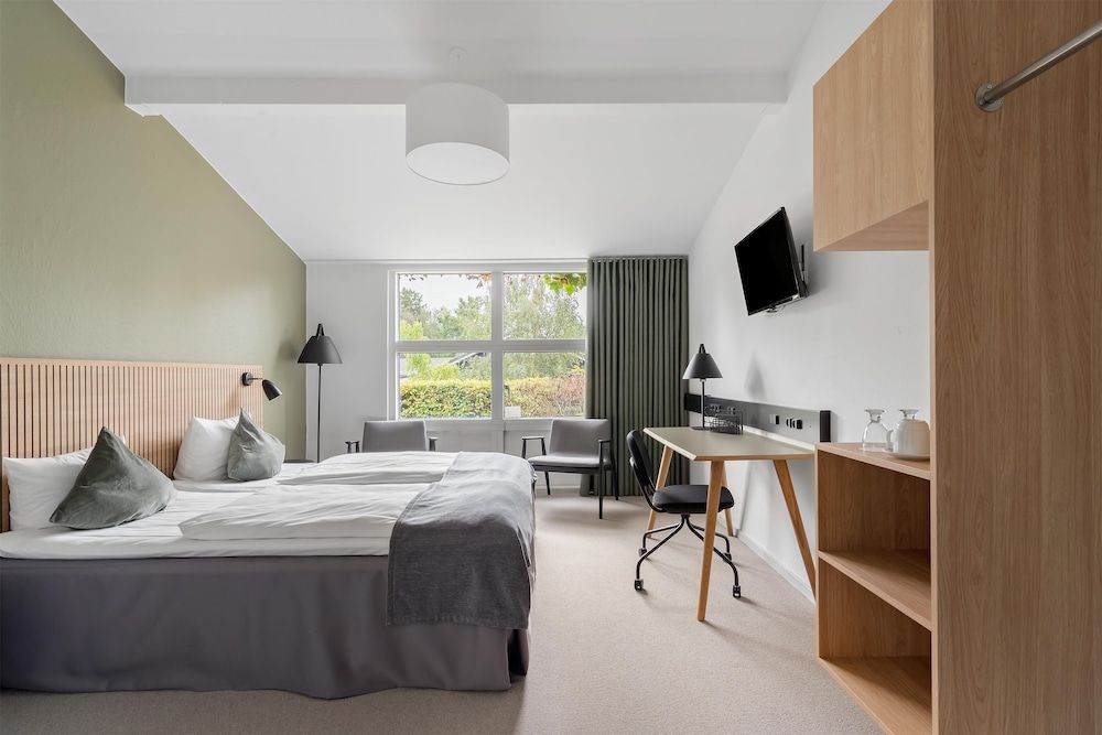 Standard Room, 1 Double Bed, Non Smoking, Terrace (Walk-in Shower)