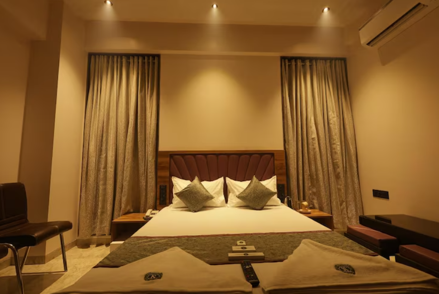 Sea Pearl Retreat Standard