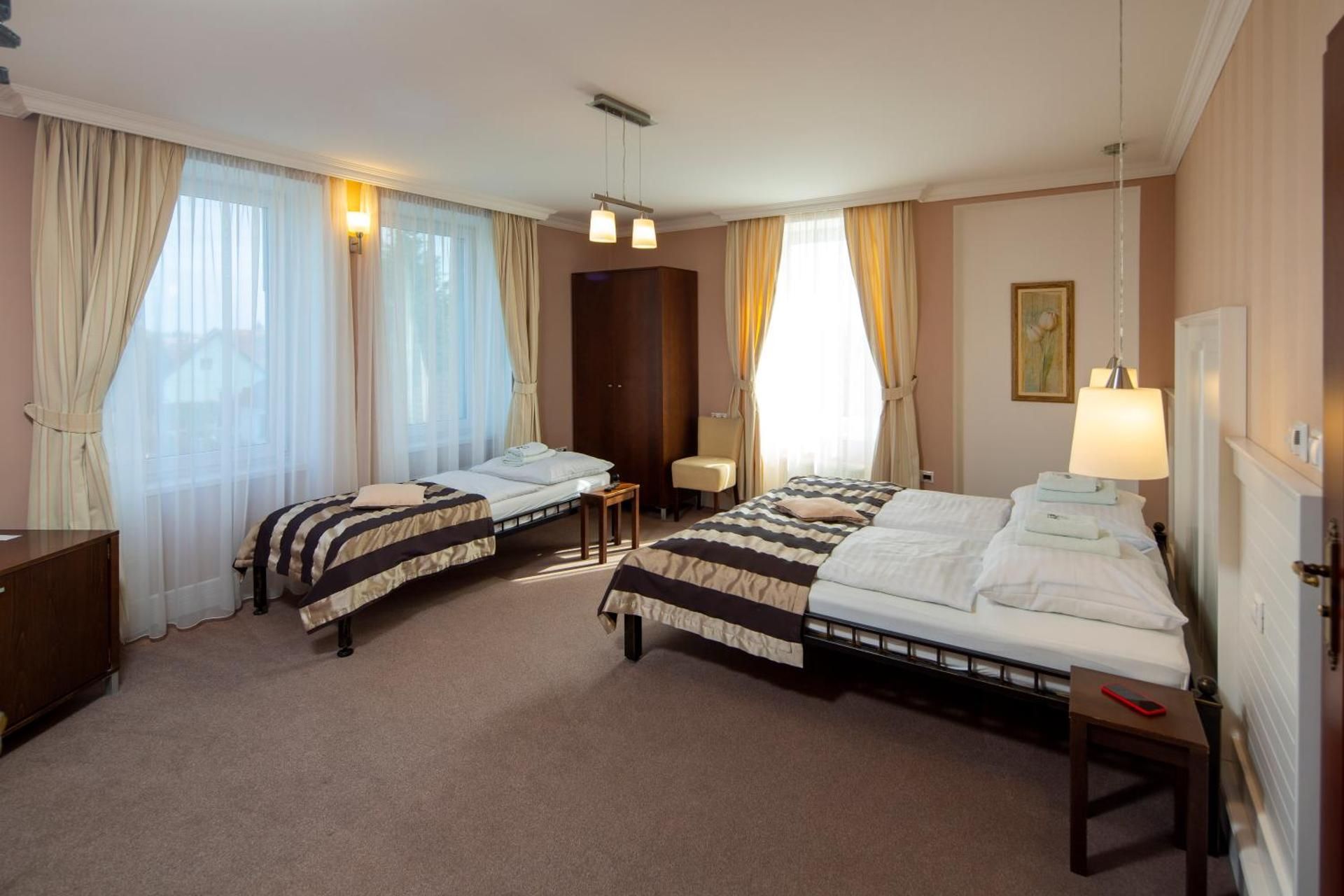 Triple Room with Private Bathroom