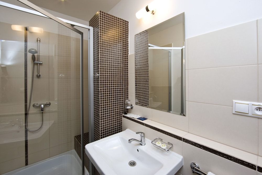 Pension Eden Triple Room 7