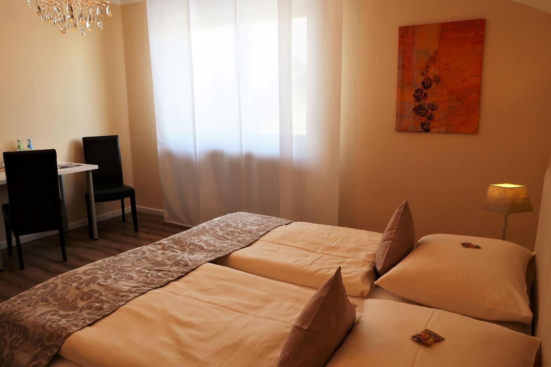 Hotel garni Bellevue Standard Double Room 3