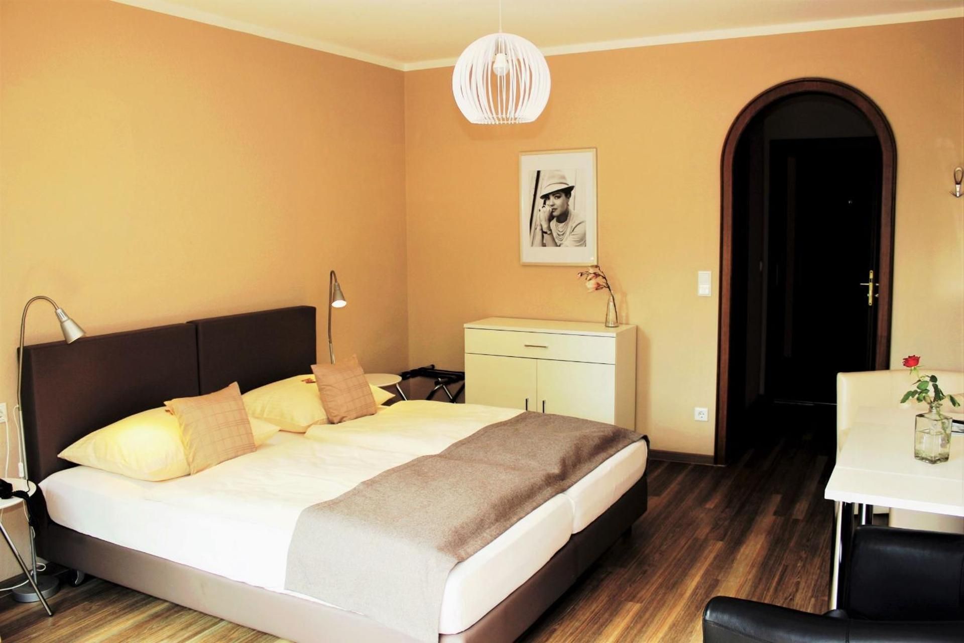 Hotel garni Bellevue Double Room with Balcony 5