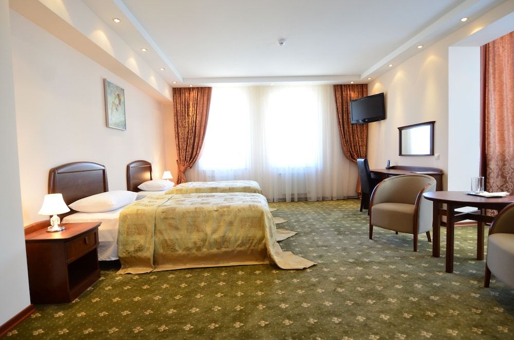 Platinum Hotel Double or Twin Room 3