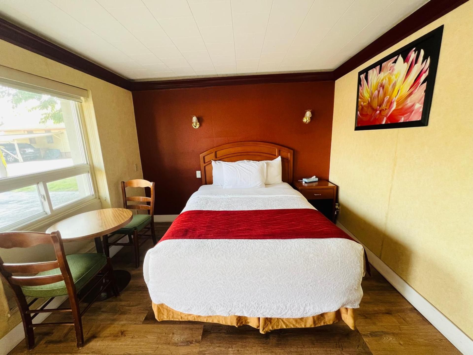 Bestway Motel Queen Room - Non-Smoking