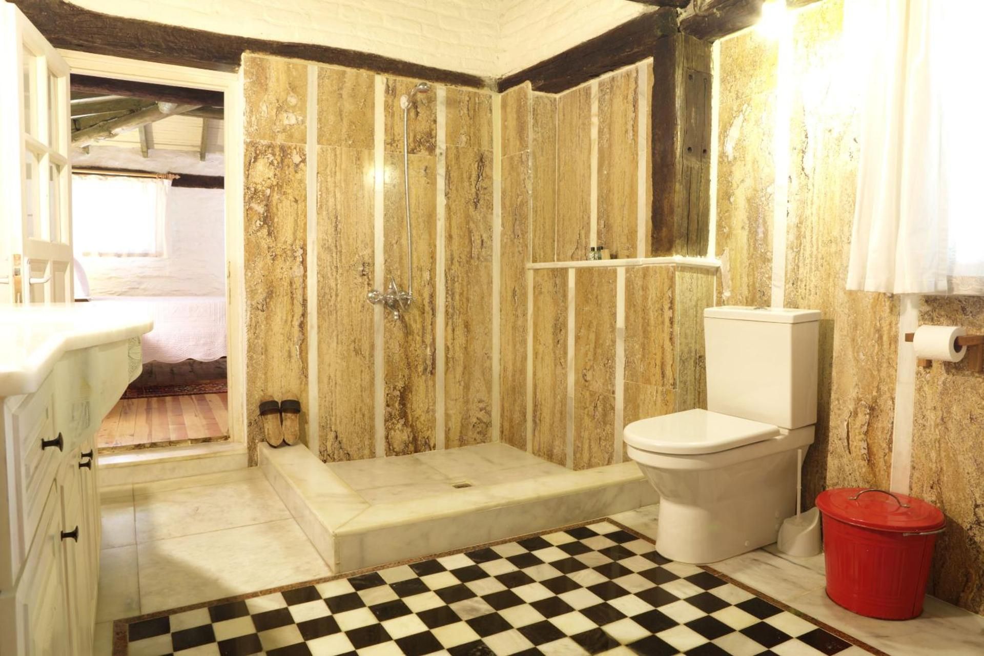 One-Bedroom Standard Apartment