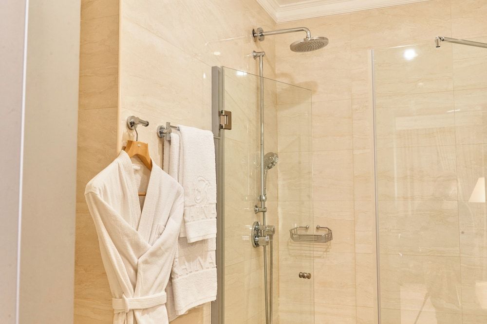 Kainar Hotel Junior Double Room 4