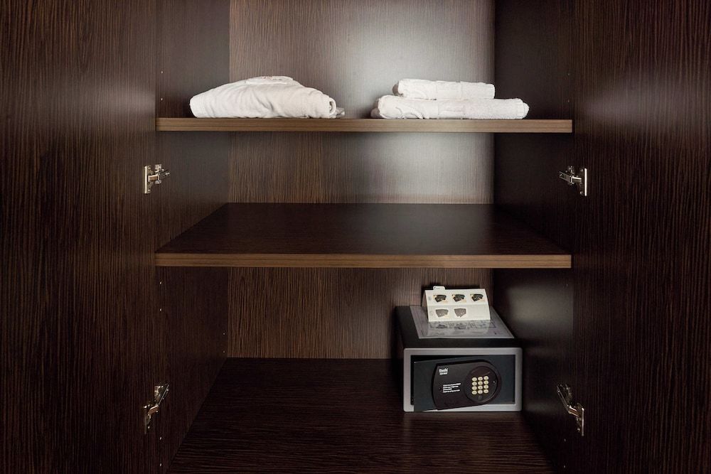 Kainar Hotel Junior Double Room 9