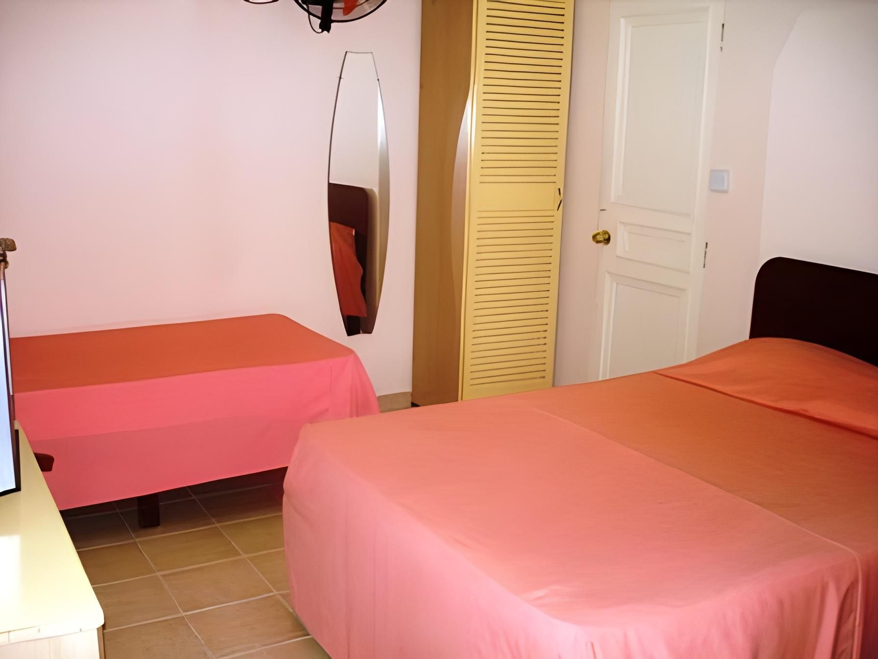 Family Room - 4 people