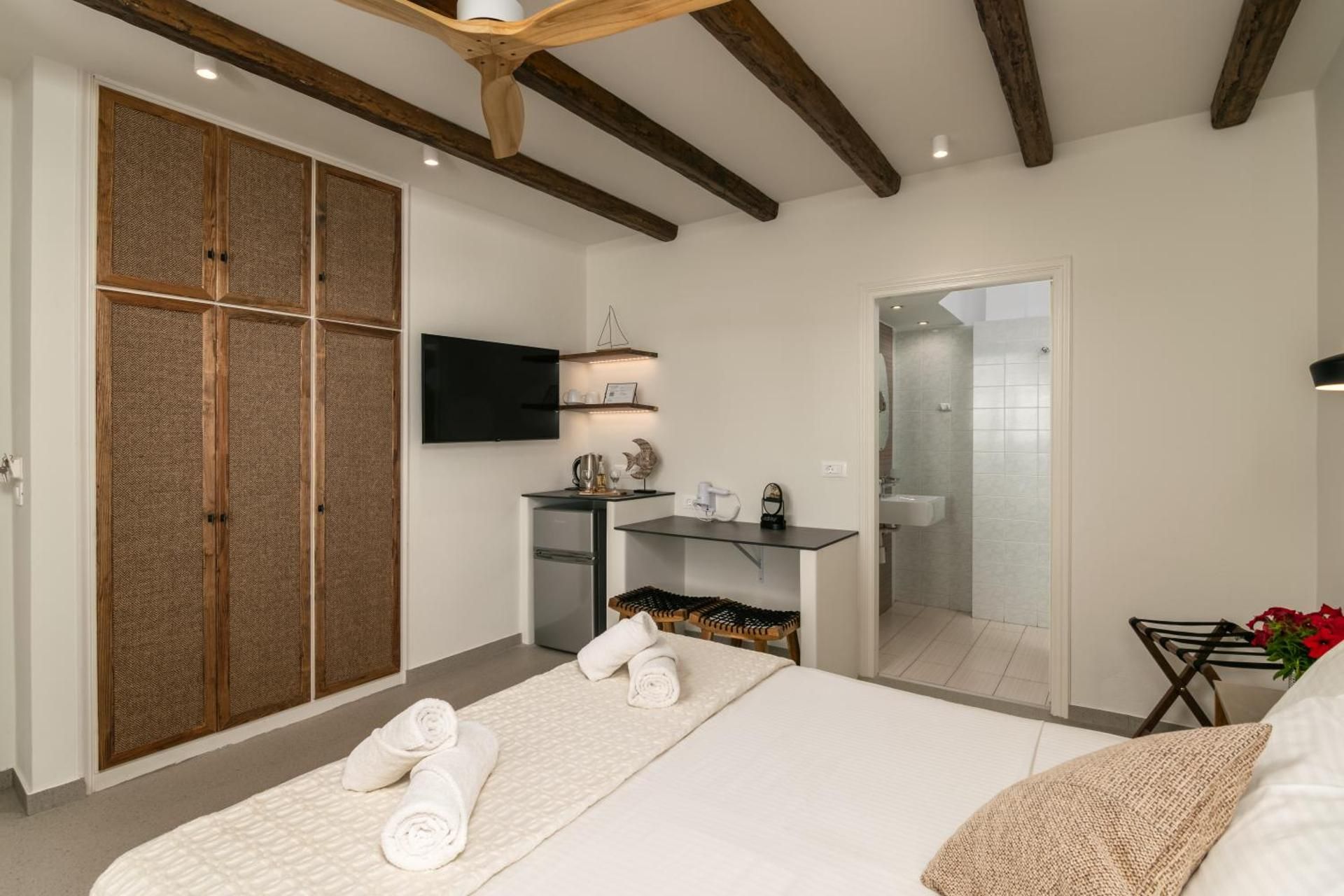 Hotel Rigas Deluxe Double Room