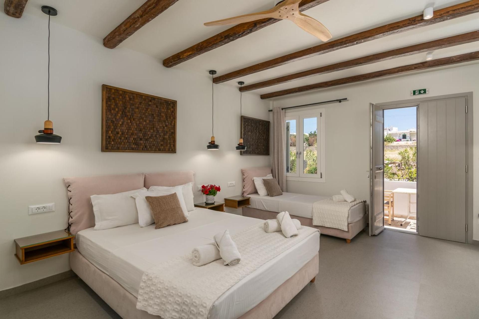 Hotel Rigas Deluxe Triple Room