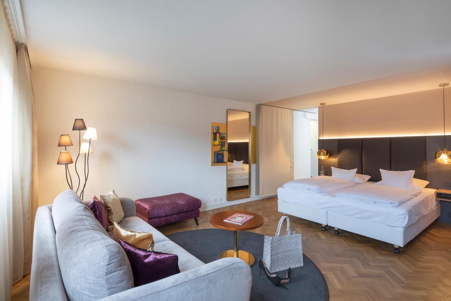 Hotel Krone Tuebingen Junior Suite 2