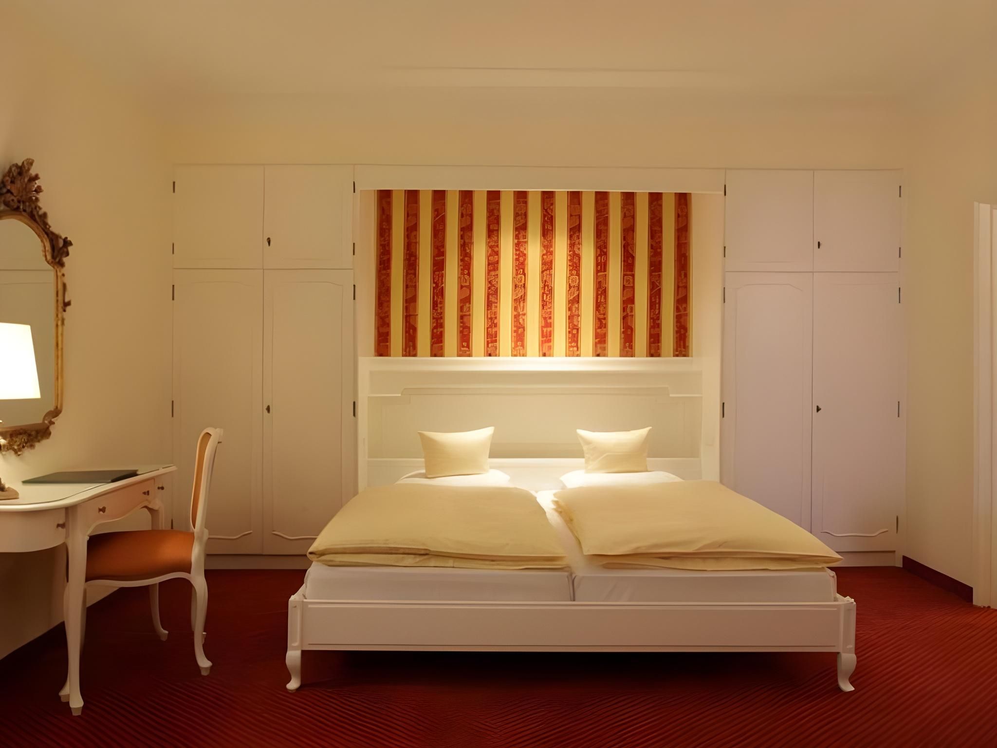 Hotel Krone Tuebingen Comfort Double 2