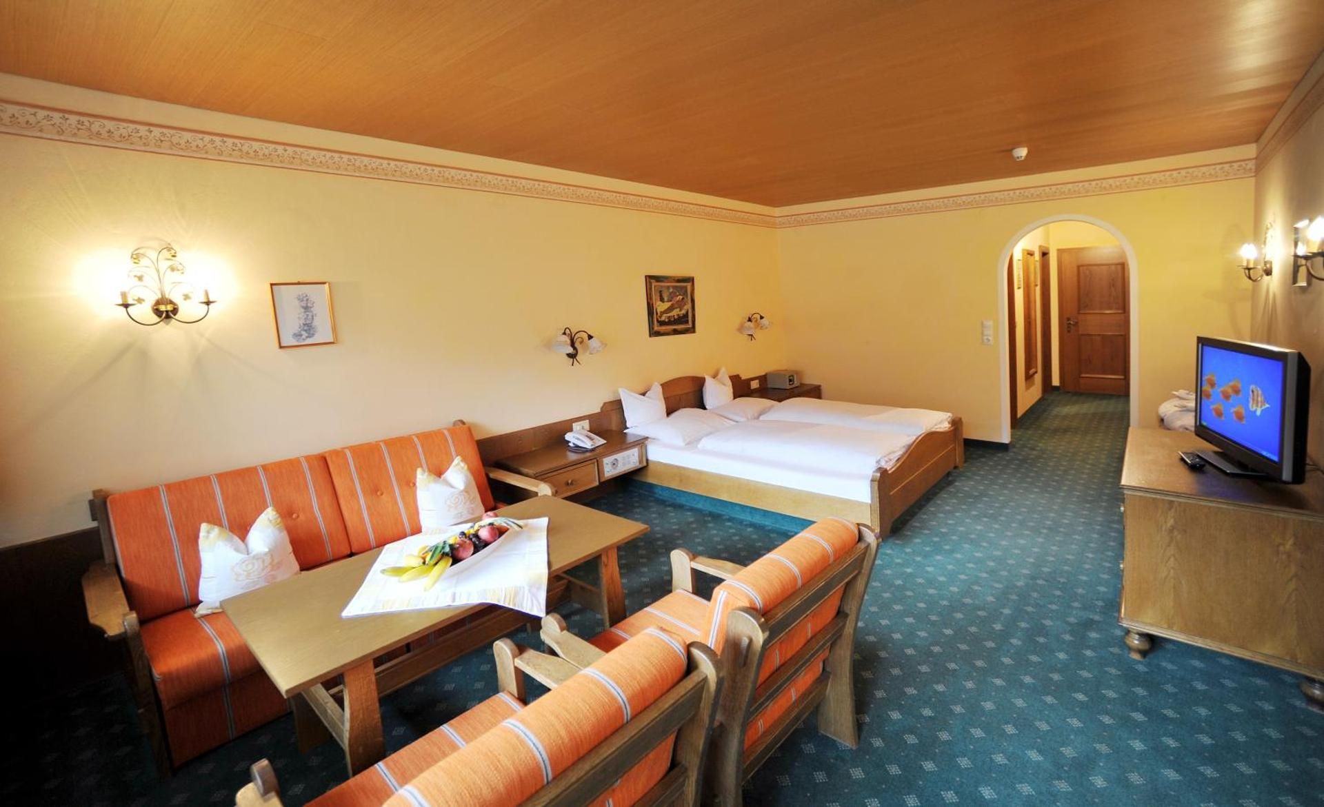 Large Double Room with Glacier View