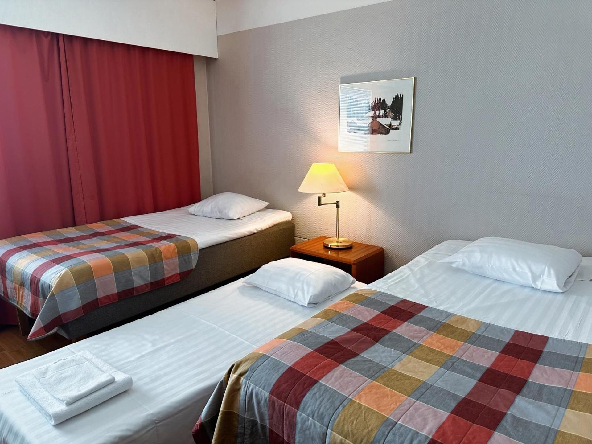 Hotel Sommelo Twin Room 3